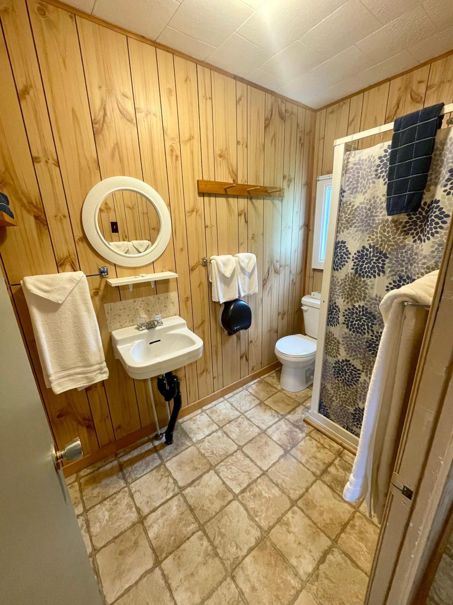 Chalets Bernatchez モン・サン・ピエール エクステリア 写真