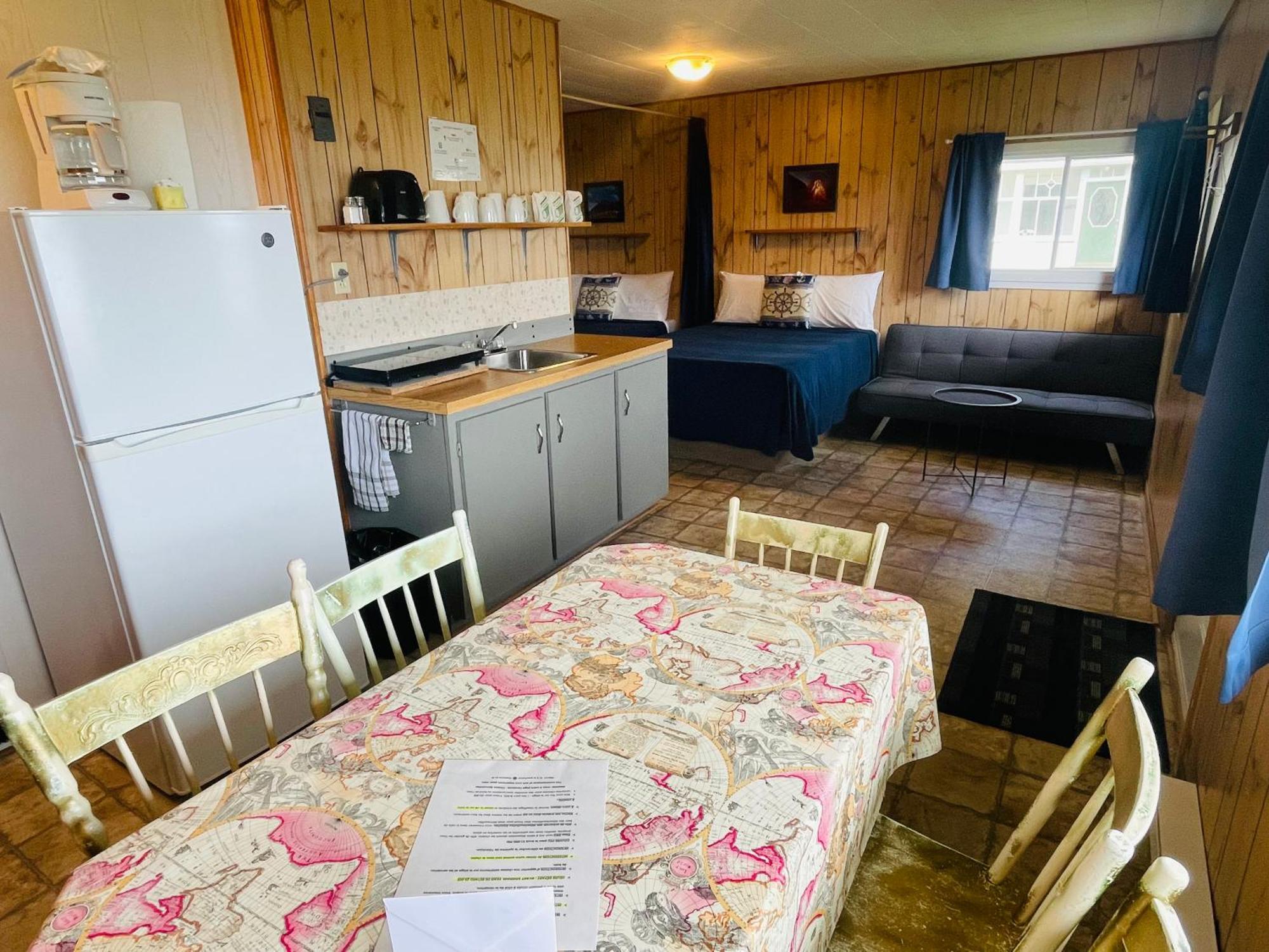 Chalets Bernatchez モン・サン・ピエール エクステリア 写真